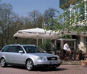 Srebrne, Restauracja, Audi A6