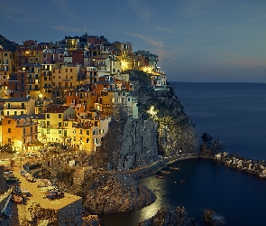 Oświetlone, Włochy, Manarola, Domy, Morze