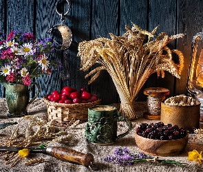 Kompozycja, Sierp, Czereśnie, Kubki, Jeżyny, Kłosy, Bukiet Kwiatów, Lampa, Zboże