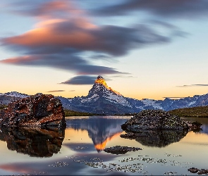 Szwajcaria, Stellisee, Alpy Pennińskie, Góry, Szczyt Matterhorn, Jezioro