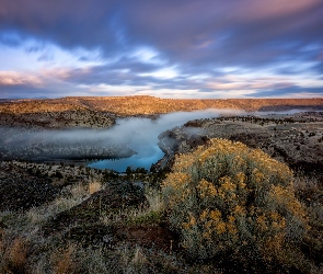 Chmury, Oregon, Wzgórza, Stany Zjednoczone, Rośliny, Mgła, Góry, Rzeka, Deschutes River