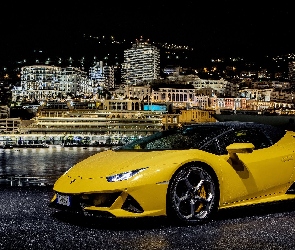 Żółte, Lamborghini Huracan EVO Spyder