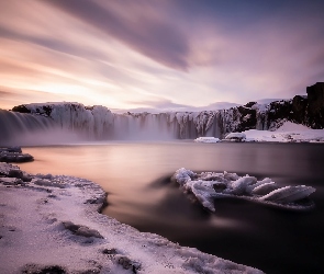 Zima, Islandia, Wodospad Godafoss