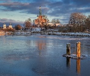 Cerkiew, Jezioro, Kołki, Drzewa, Zima