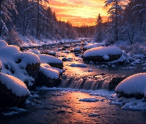 Drzewa, Ośnieżone, Rzeka, Śnieg, Zachód słońca, Zima, Uskok