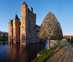 Drzewa, Staw, Miasto, Holandia, Heemskerk, Zamek Assumburg