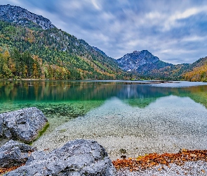 Góry, Liście, Austria, Kamienie, Drzewa, Jezioro Langbathseen, Jesień, Las