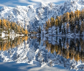 Lake Malghette, Dom, Jezioro, Drzewa, Zima, Góry, Włochy, Odbicie