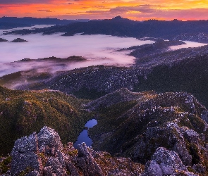 Zachód słońca, Jeziora, Mgła, Arthur Range, Tasmania, Góry, Australia, Skały