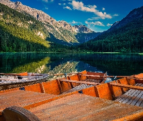 Jagersee, Jezioro, Góry, Łódki, Drzewa, Austria, Las