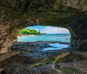 Lake Superior, Skały, Michigan, Drzewa, Łuk, Stany Zjednoczone, Jaskinia