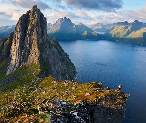 Senja, Ludzie, Szczyt Segla, Norwegia, Morze, Góry, Skały