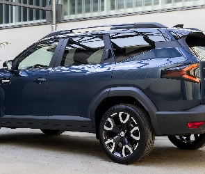 Hybryda, Bok, Dacia Bigster