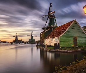 Wiatraki, Latarnia, Skansen, Rzeka, Domy, Holandia, Zaanse Schans