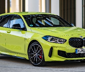 Żółte, BMW M135i