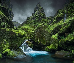 Rzeka, Kamienie, Skały, Omszałe