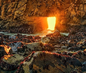 Kalifornia, Skały, Stany Zjednoczone, Big Sur, Keyhole Arch, Wybrzeże, Przebijające Światło, Jaskinia