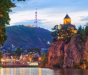 Skały, Domy, Tbilisi, Kościół Metechi, Most, Gruzja, Rzeka Kura