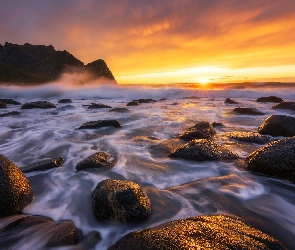 Zachód słońca, Kamienie, Morze, Góry