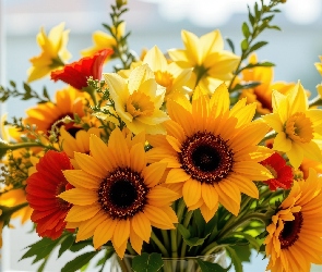 Bukiet, Kwiaty, Narcyzy żonkile, Słoneczniki