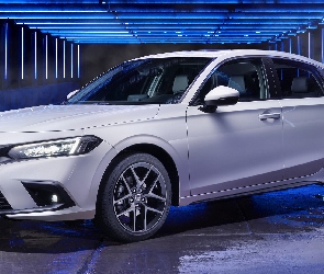 Biała, Honda Civic eHEV