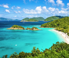 Niebo, Drzewa, Wyspa, Chmury, Góry, Morze, Plaża