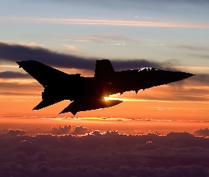 Panavia Tornado, Zachód słońca