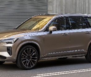 Volvo XC90, T8
