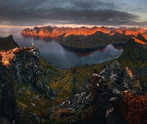 Morze Norweskie, Norwegia, Lofoty, Skały, Góry