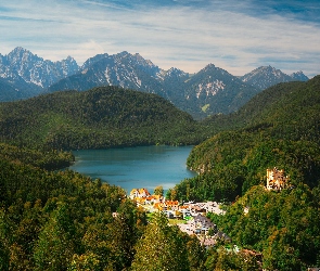 Góry, Bawaria, Domy, Niemcy, Gmina Schwangau, Zamek Hohenschwangau, Alpy, Jezioro, Jezioro Alpsee