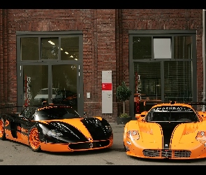 Egzemplarze, Maserati MC12, Dwa