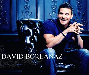 Uśmiechnięty, David Boreanaz