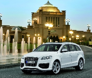 Reklamówka, Fontanny, Audi Q7