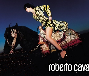 sukienka, koń, Roberto Cavalli, kobieta