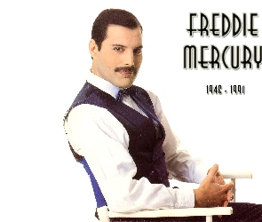 Freddie Mercury, Farrokh Bulsara