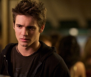 Pamiętniki wampirów, Steven R. McQueen, The Vampire Diaries