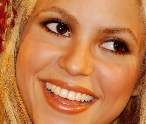 Shakira, Uśmiech