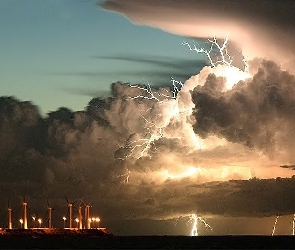 Wiatrową, Elektrownią, Burza, Nad