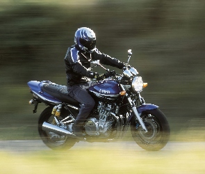 Yamaha XJR 1300