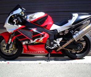 Honda RC 51