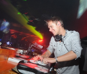 Armin van Buuren, Deki
