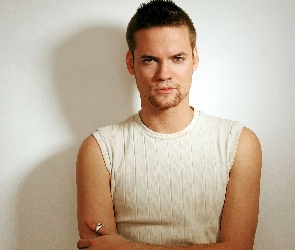 Bezrękawnik, Shane West