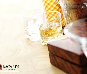 Bacardi, szklanka, Rum