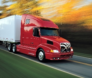 CZerwona Ciężarówka Volvo