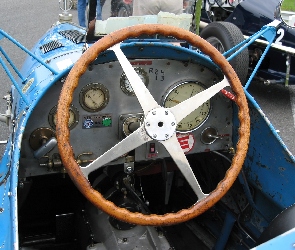 Bugatti, zegary, kierownica