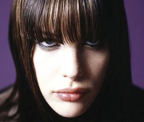 Buzia, Liv Tyler