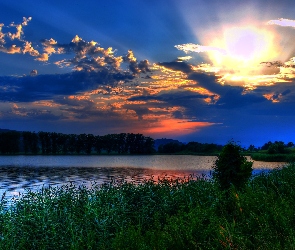 Jezioro, Chmury