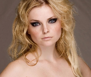 Izabella Miko, Oczy, Kocie