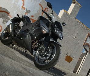 Kawasaki Z1000, Pług, Czarny