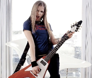 Avril Lavigne, Rockowa Gitara